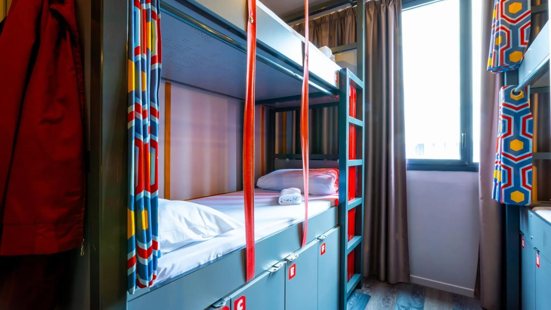 The People Paris Belleville Hostel